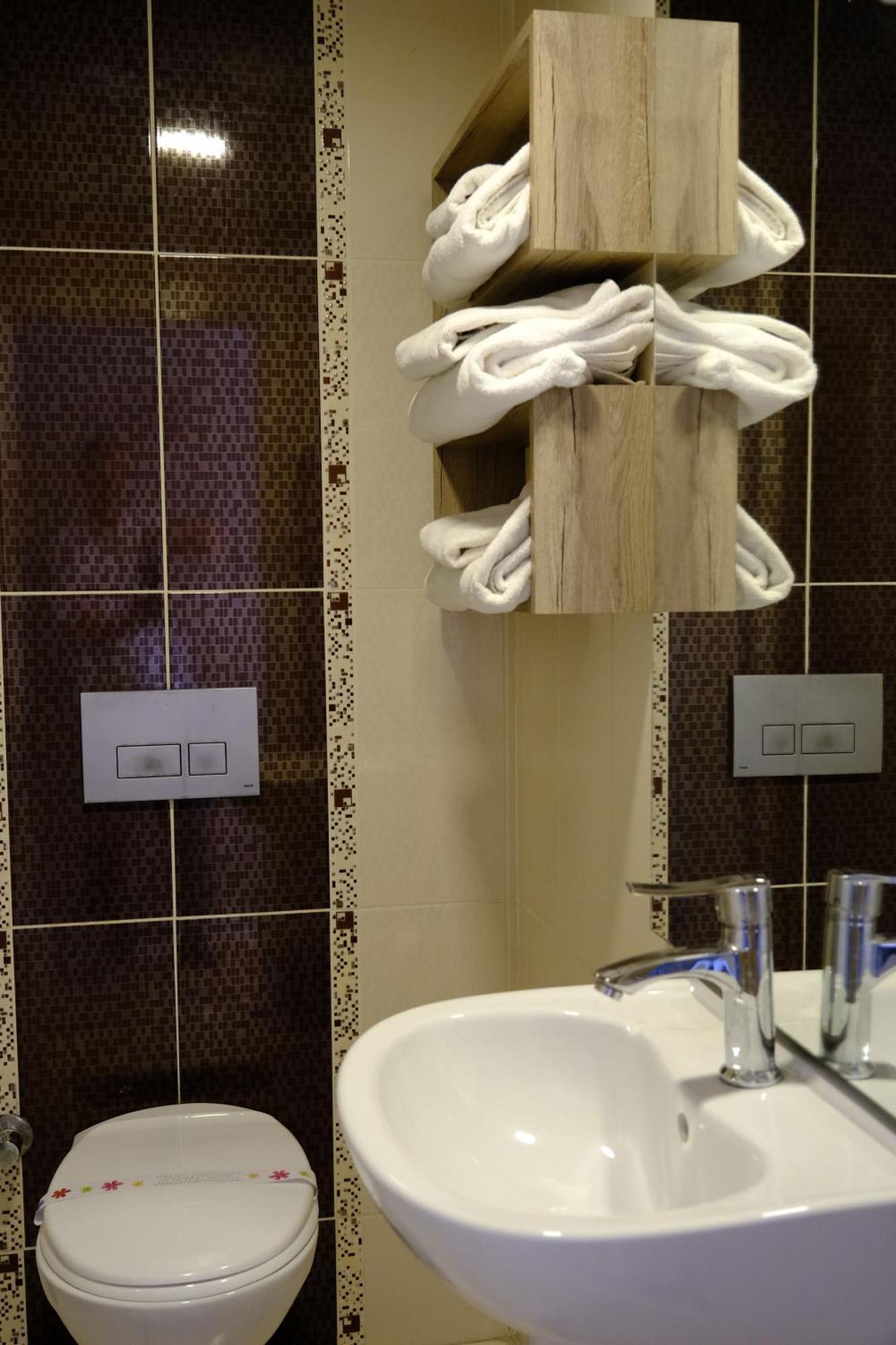 Esin Hotel 데니즐리 외부 사진